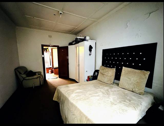 4 BEDROOM HOUSE FOR SALE IN LAMBTON